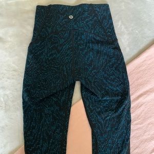 Lululemon cropped leggings